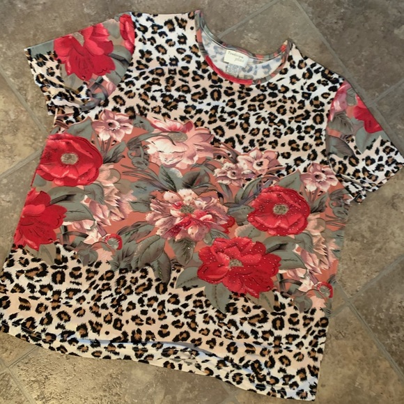 Tradition Plus Tops - 3X Flowered t-shirt